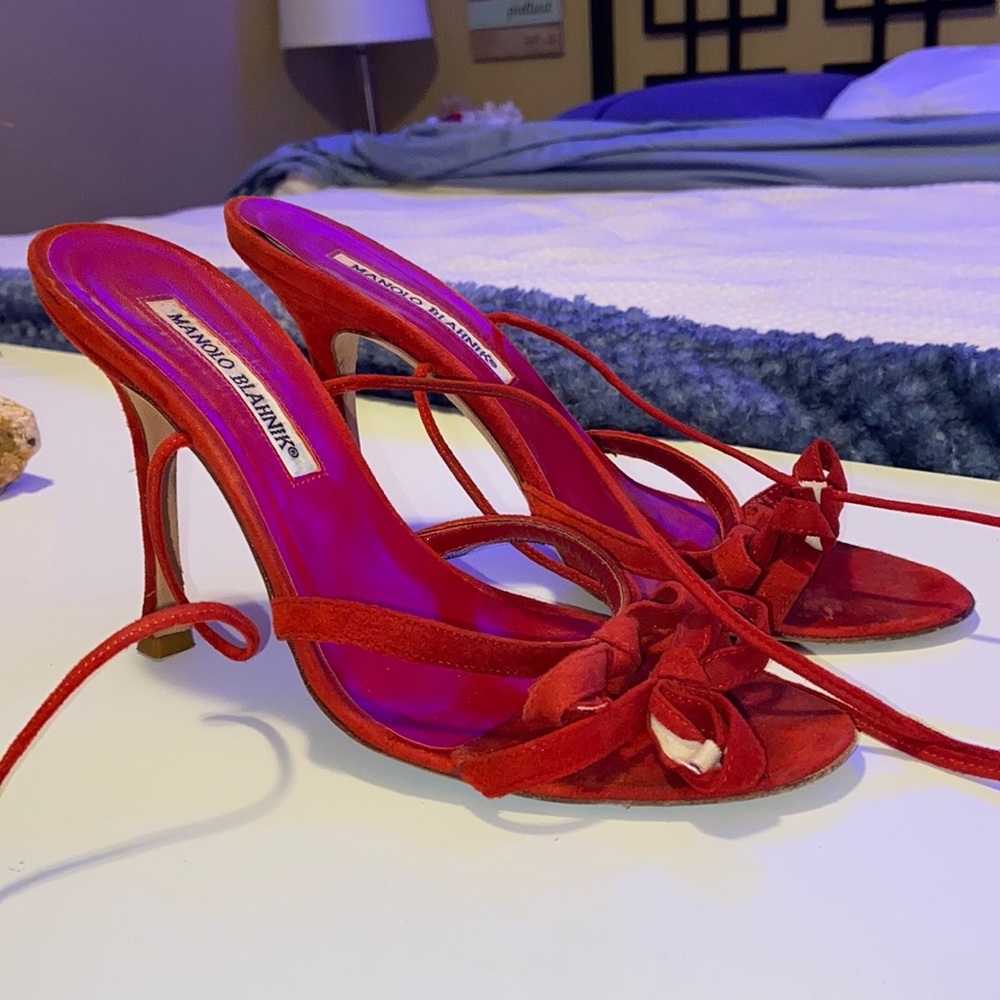 MANOLO BLAHNIK Heels